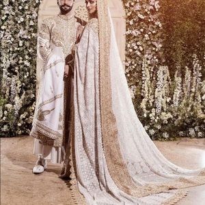 Saree with readymade blouse